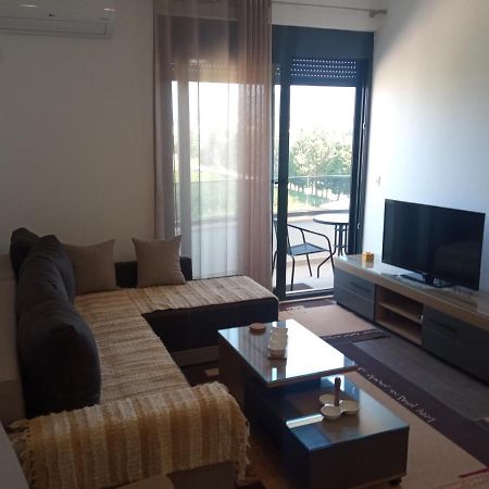 Apartman Ami Улцин Екстериор снимка