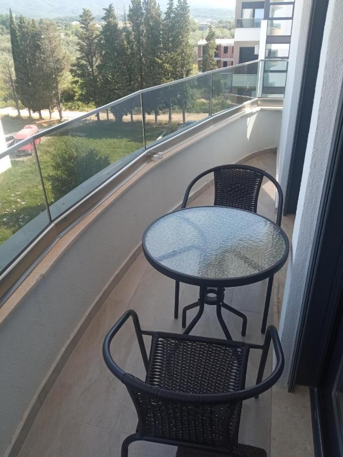 Apartman Ami Улцин Екстериор снимка