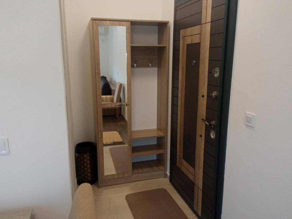 Apartman Ami Улцин Екстериор снимка